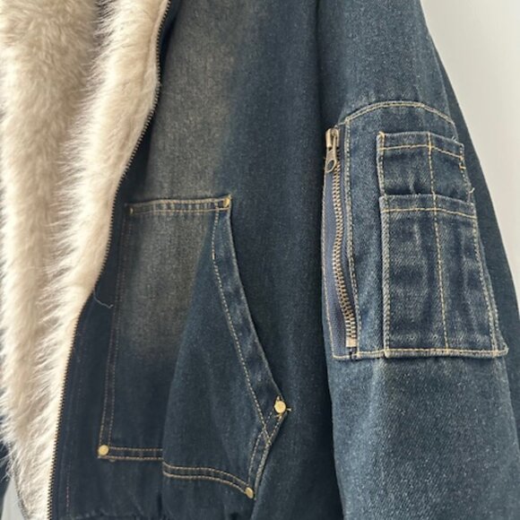 NWOT - Women's Faux Fur Hooded Denim Bomber Jacket - Large - Picture 4 of 5